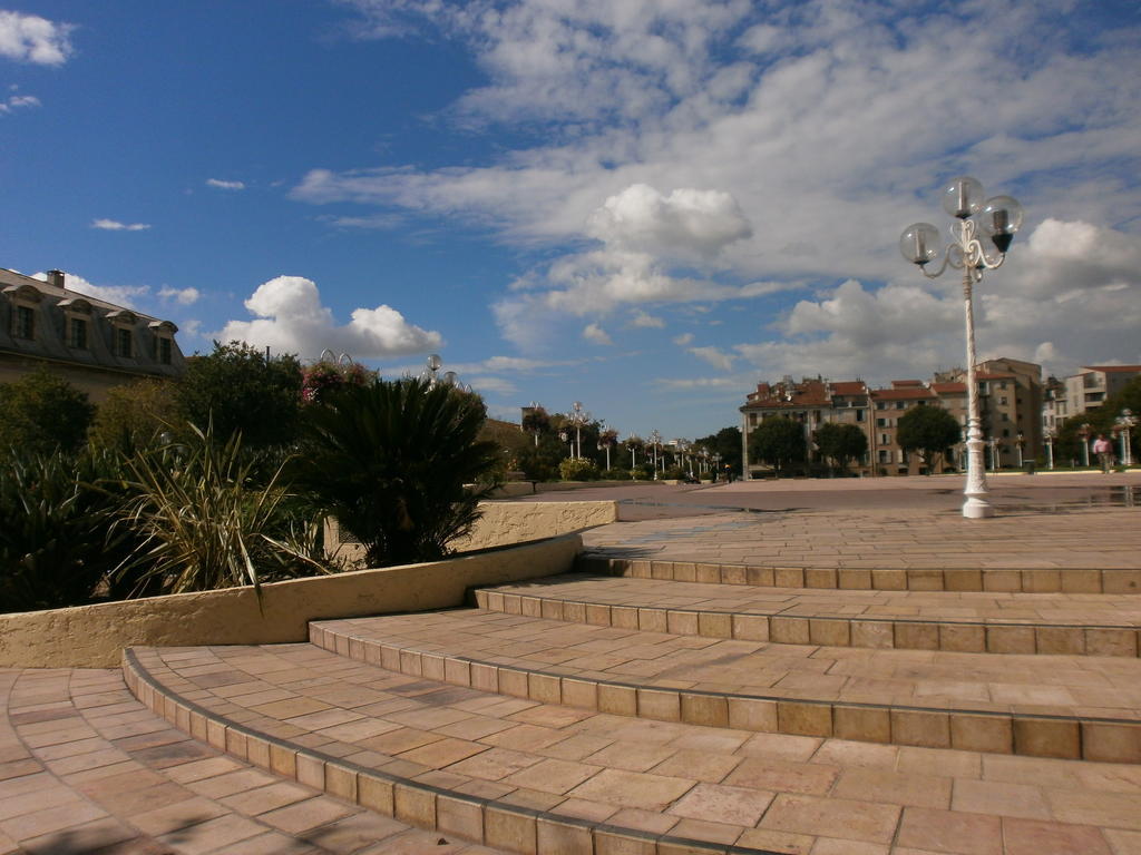 Bonaparte 2* Toulon